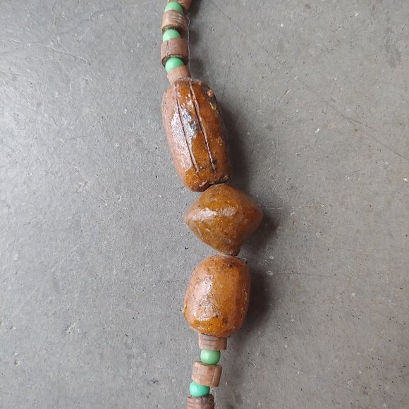 Handmade Brown and Green Wooden Bead Zebra Glasses Holder Necklace - Picture 5 of 8